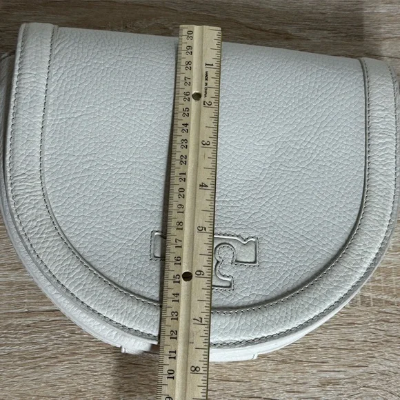 Tory Burch Cream Leather Serif T Crossbody Saddle Bag Purse - Picture 14 of 16